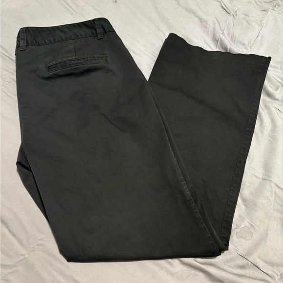 Old Navy Size 14 Stretch Just Below Waist Black Straight Leg Pants - Picture 2 of 6